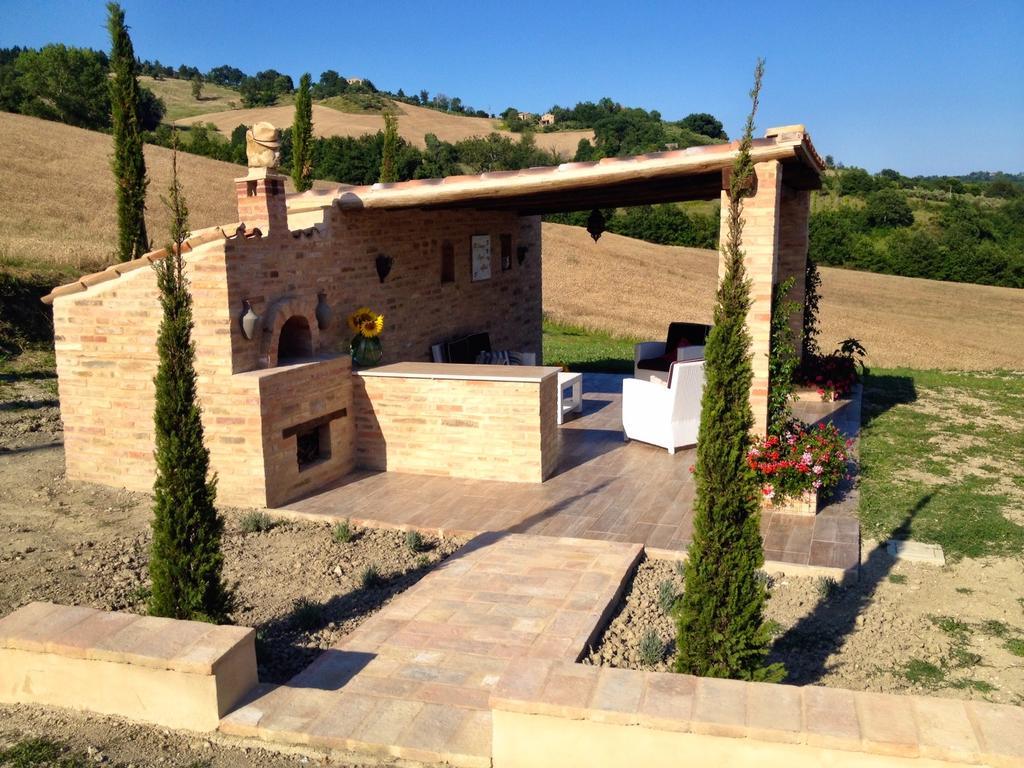 Bed and Breakfast Casale Delle Rondini Толентино Экстерьер фото