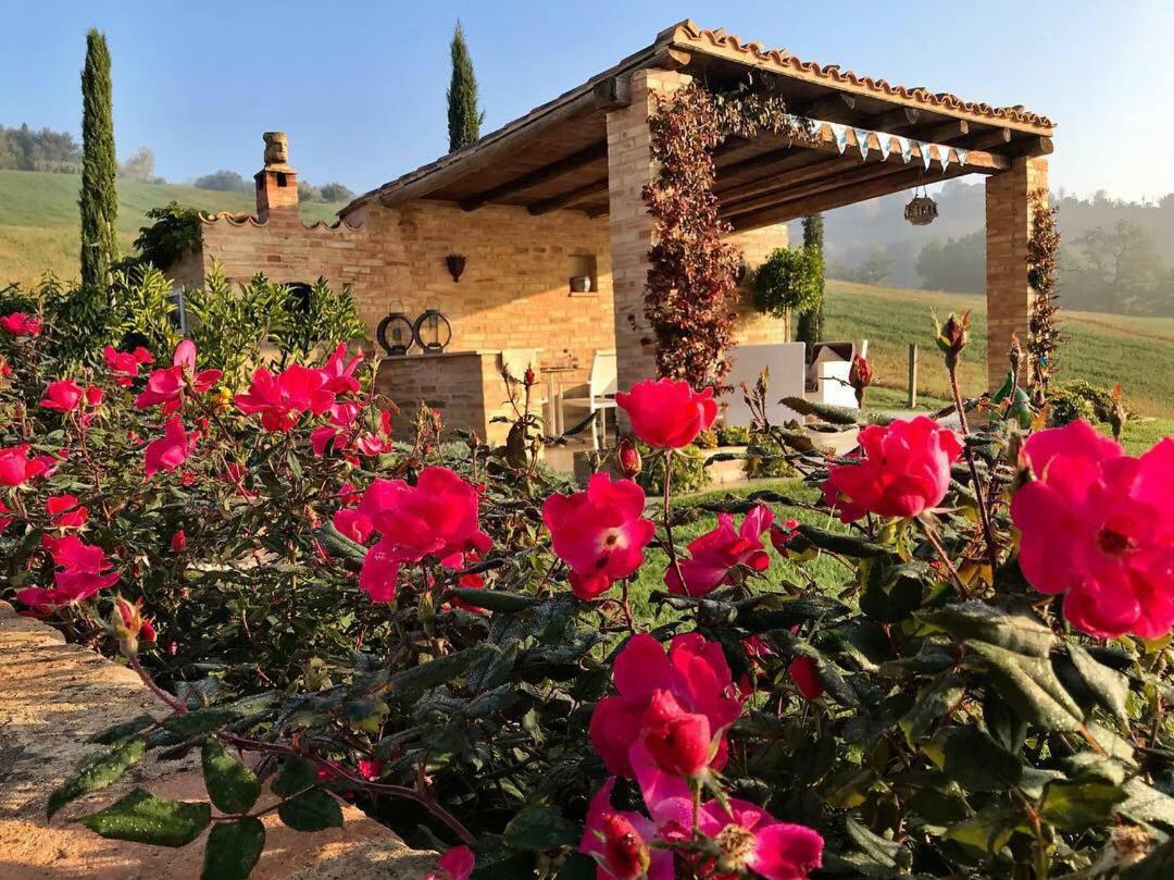 Bed and Breakfast Casale Delle Rondini Толентино Экстерьер фото